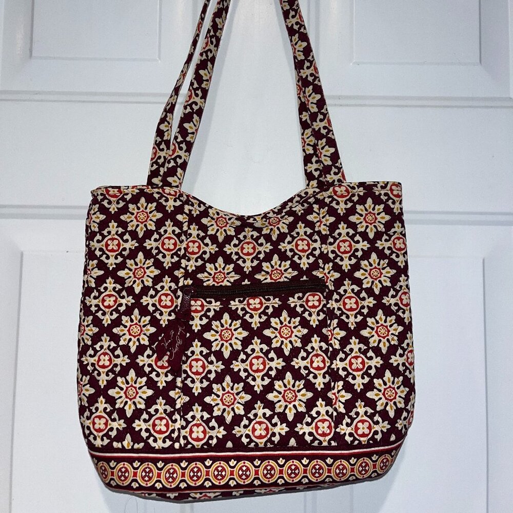 Vera Bradley Bucket Tote in Medallion